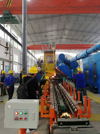 靜壓線澆注機(jī)隨流孕育裝置